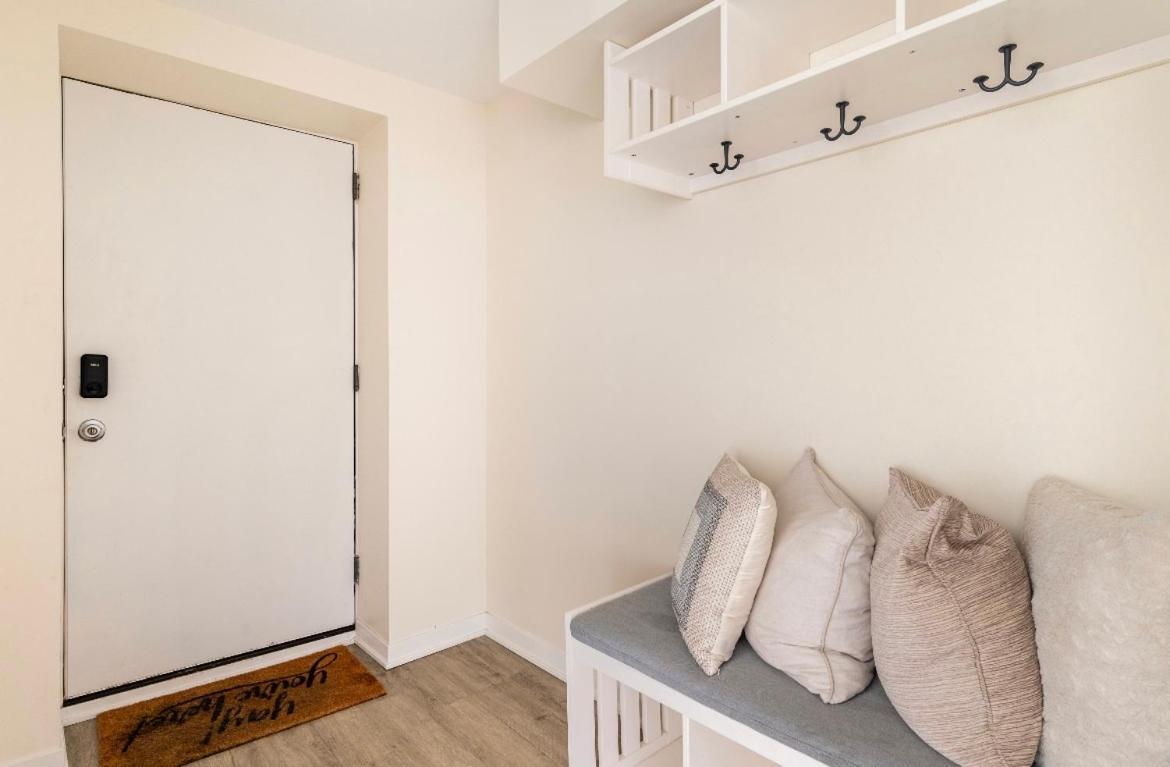 Cozy 2 Brm Apartment Mins Away From United Center Chicago Eksteriør billede